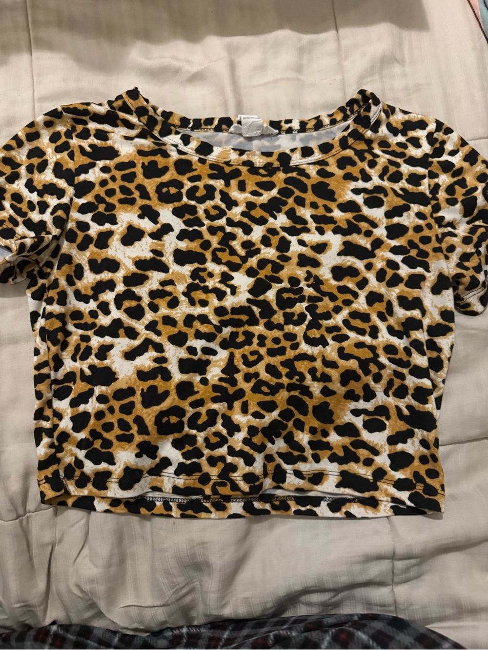 Leopard Print Crop Top in Gold and Black - Women's Short Sleeve